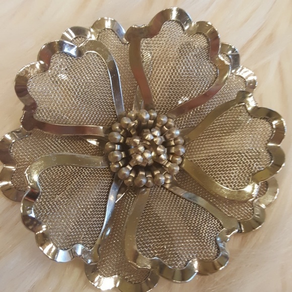 Vintage Jewelry - VINTAGE SIGNED "BED" METAL MESH FLOWER‎ BROOCH